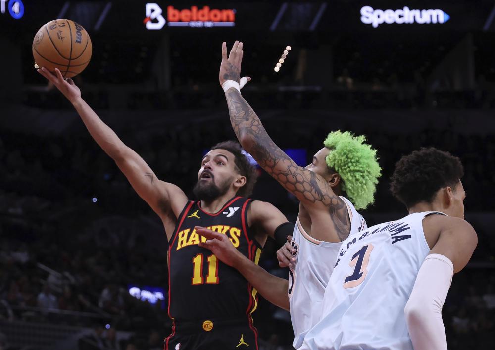 赛事中占据 赛事中占据