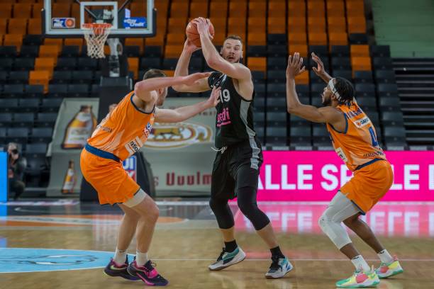 【NFL动态】前牛仔主帅加勒特称帕森斯交易“完全没想到”